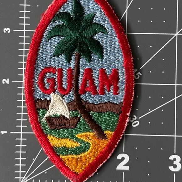 WW2 Guam 1st Design Command Patch - #1303 - Picture 1 of 2
